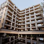 Fafa Sun - Adults Only Hotell Golem (Tirana)