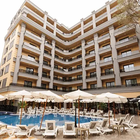 Fafa Sun - Adults Only Golem (Tirana)