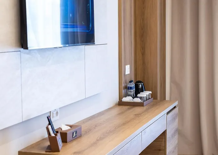 Fafa Sun - Adults Only *