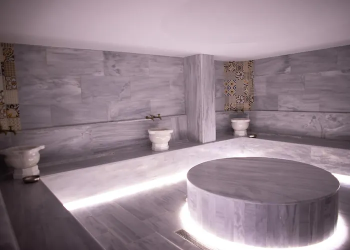 Fafa Sun - Adults Only